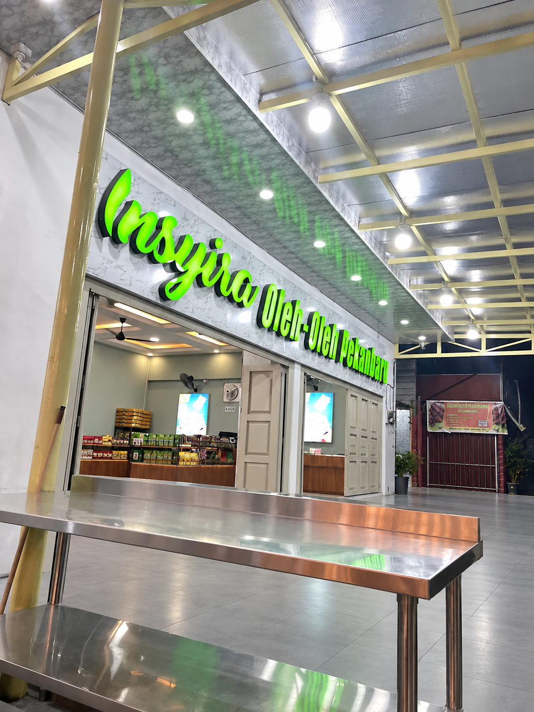Toko Insyira — Oleh-Oleh Khas Pekanbaru